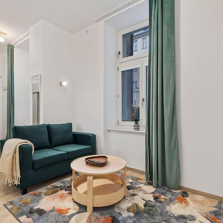Garden Haven Studio In Old Town Братислава Екстер'єр фото