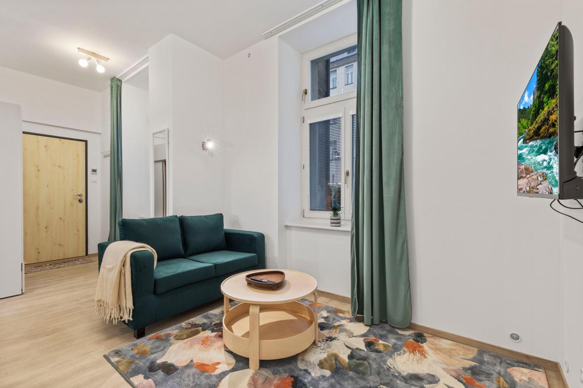 Garden Haven Studio In Old Town Братислава Екстер'єр фото